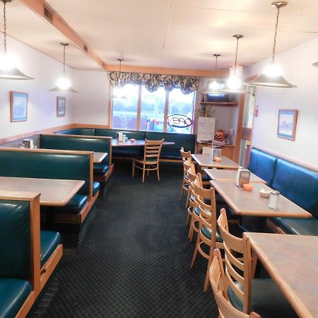 Casey'S Inn Lac du Bonnet Ngoại thất bức ảnh