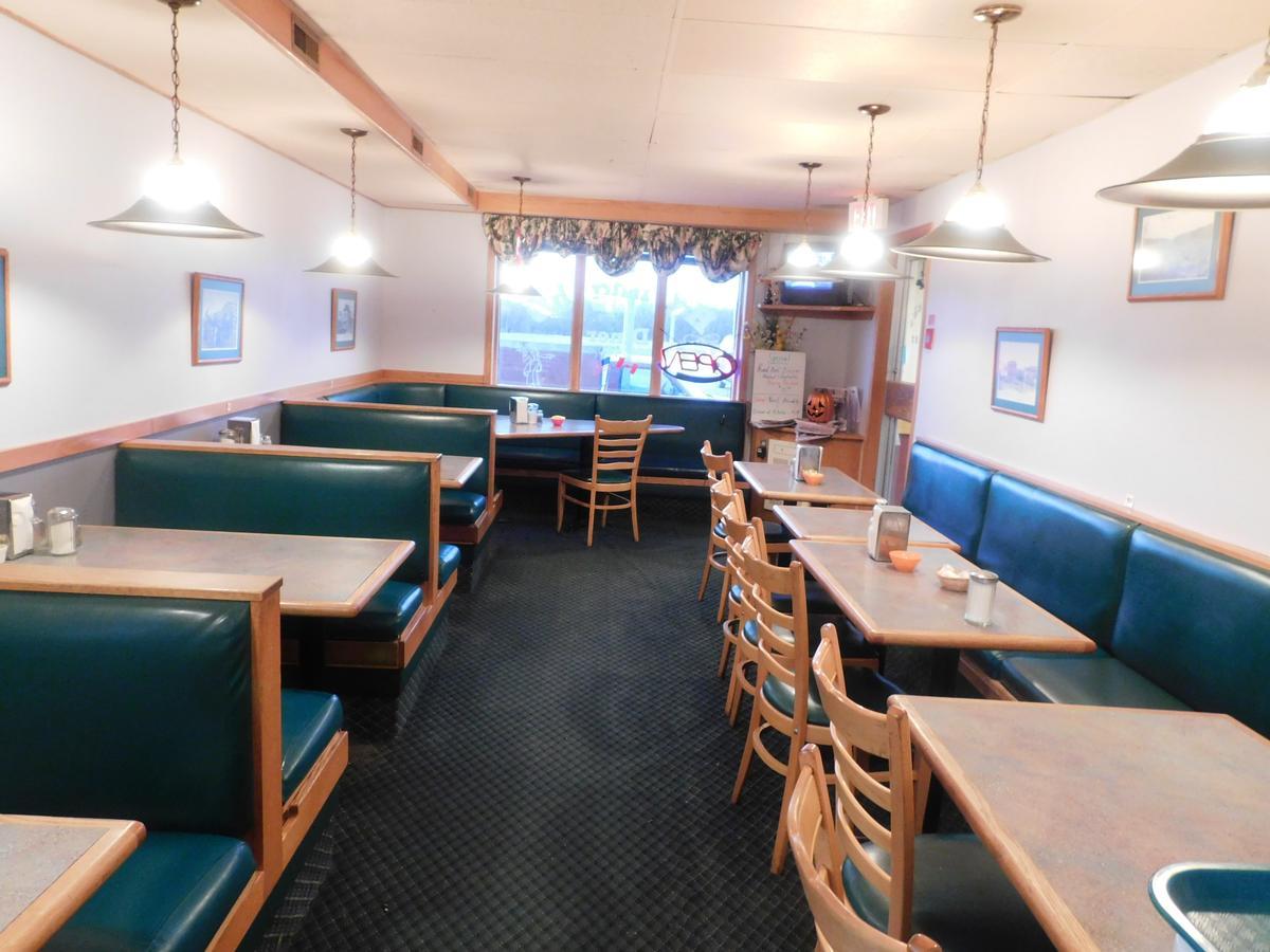 Casey'S Inn Lac du Bonnet Ngoại thất bức ảnh