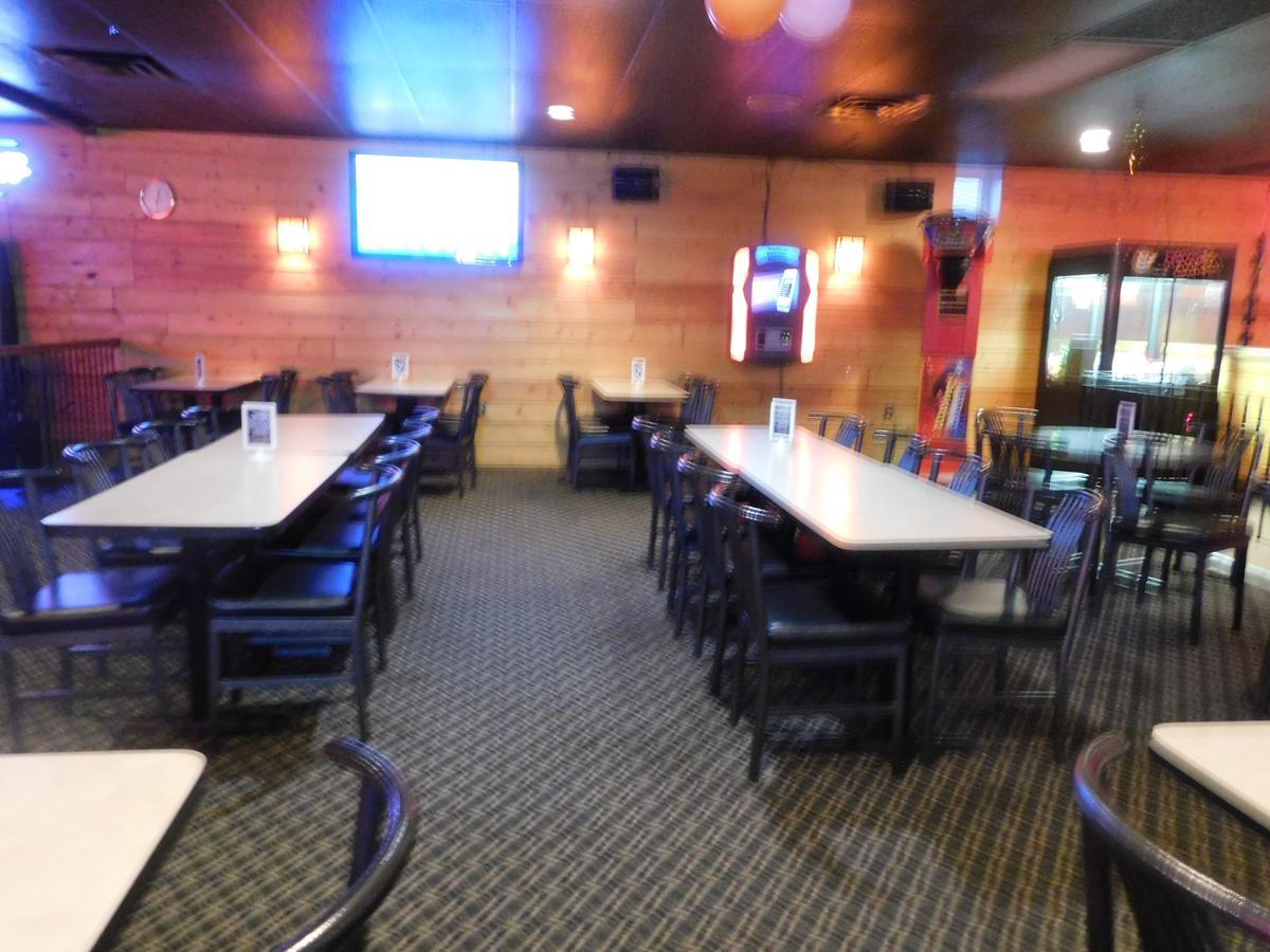 Casey'S Inn Lac du Bonnet Ngoại thất bức ảnh