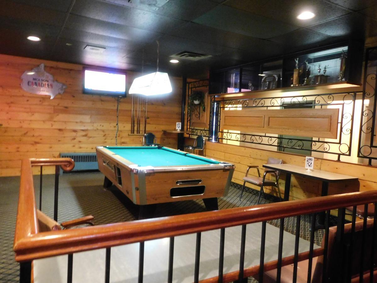 Casey'S Inn Lac du Bonnet Ngoại thất bức ảnh