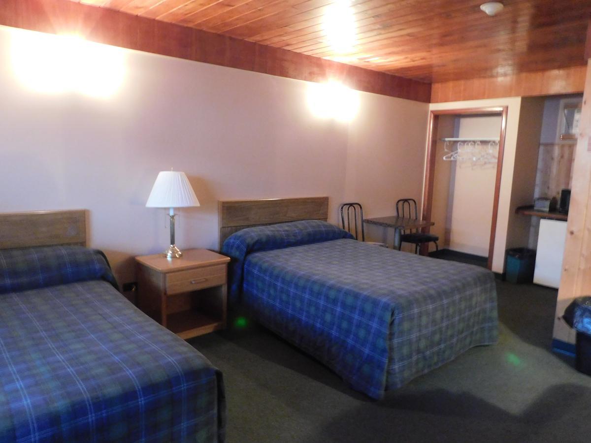 Casey'S Inn Lac du Bonnet Ngoại thất bức ảnh